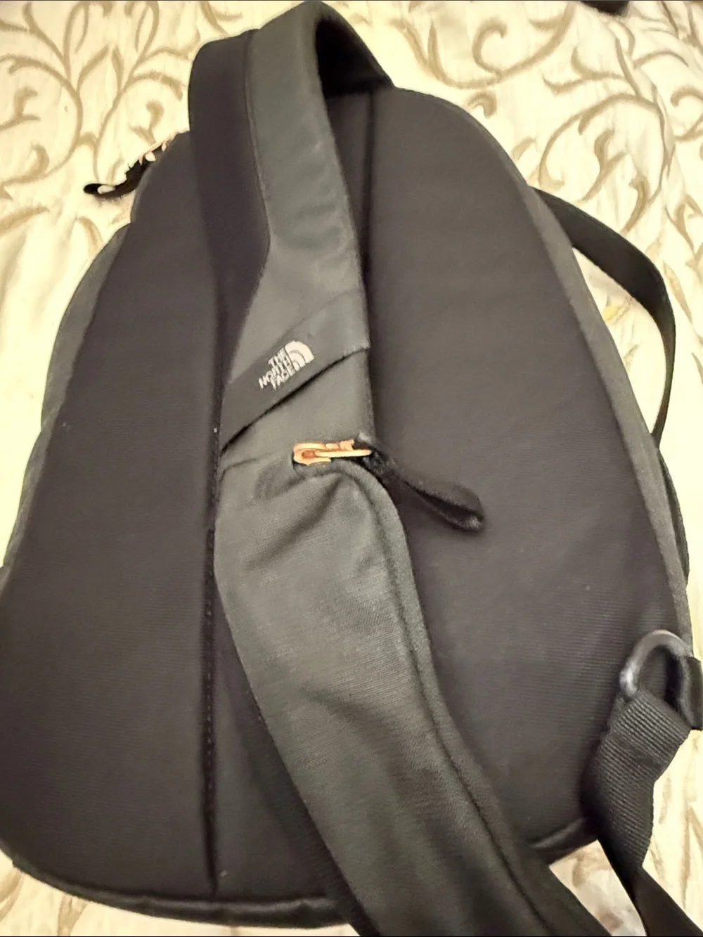 NWT The North Face Isabella Sling Bag Black Rose Gold